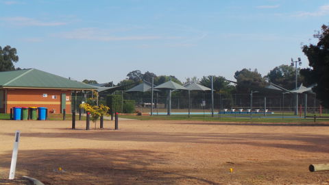 Howlong Swimming Pool - New South Wales Tourism  0