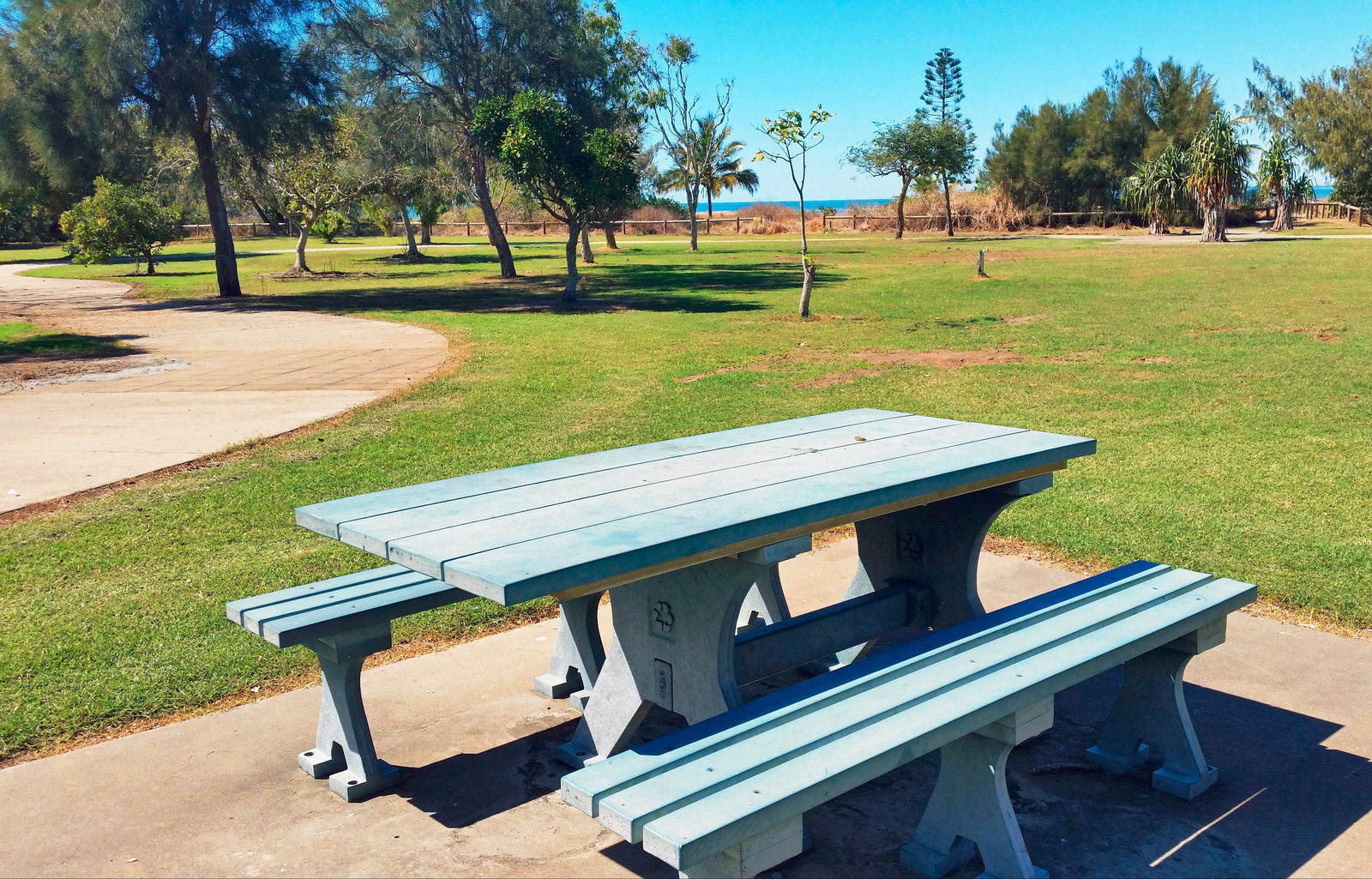 Iluka Park Logo and Images
