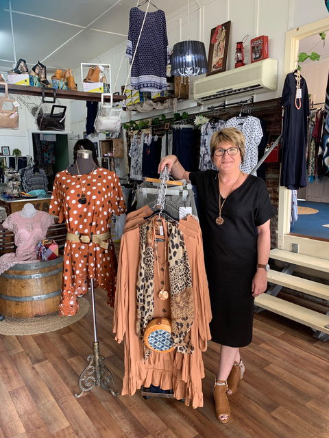 Kaysuelle Fashions - Lightning Ridge Tourism 0