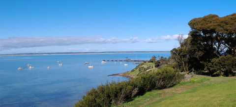 Nepean Bay Beach - Sunshine Coast Guide 0
