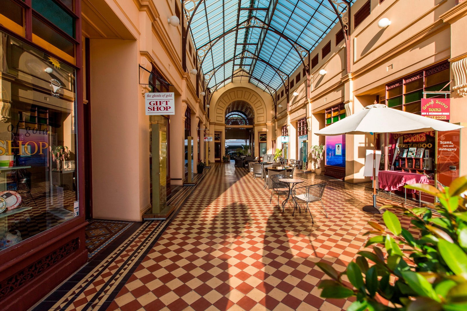 Stock Exchange Arcade Logo and Images