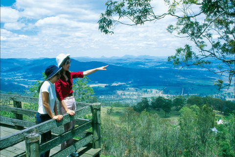Tamborine Mountain - YWait Travel 1
