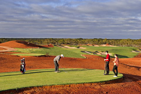 Kalgoorlie Golf Course - Attractions Perth 0