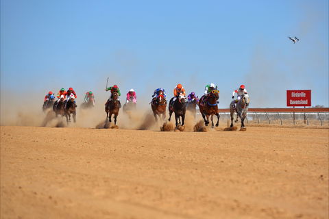 Simpson Desert Racing Carnival Trail - Hervey Bay Accommodation 1