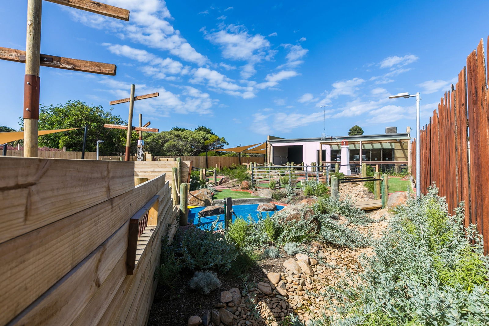 Great Ocean Road Mini Golf Logo and Images