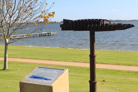K7 Monument Barmera - Attractions Perth 0