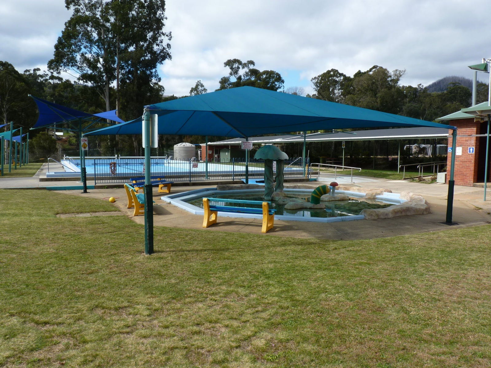 Marysville Outdoor Swimming Pool Logo and Images