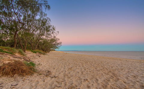 Red Beach - Accommodation Whitsundays 2