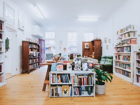 Secret Book Stuff - Accommodation Noosa 0