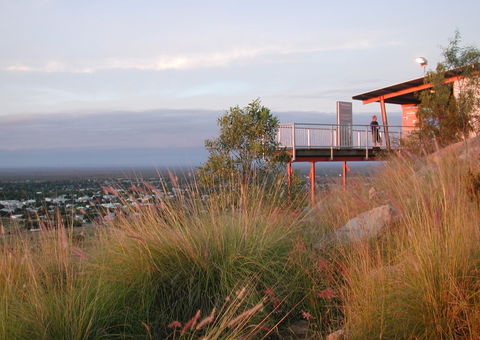 Towers Hill Lookout And Amphitheatre - Casino Accommodation 1