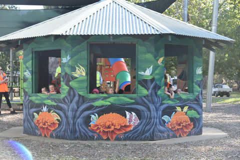 Howlong's Enchanted Hut - NT Tourism 0