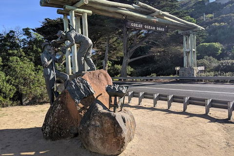 Small Group Great Ocean Road & 12 Apostles Tour - Holiday Melbourne 7