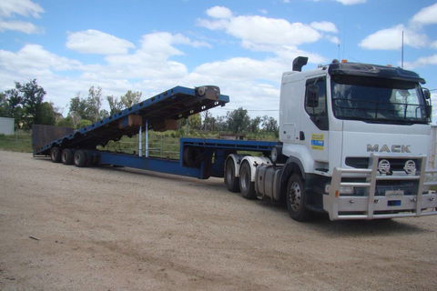 J & L Transport & Storage Pty LTD - Car Shop 0