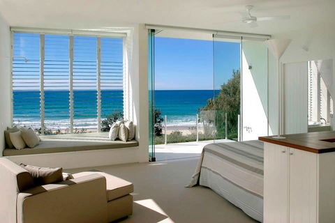 North Queensland Glass & Glazing - Car Shop 0