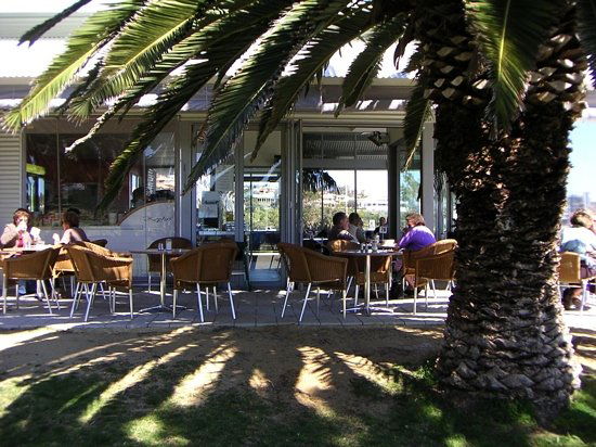 East Fremantle WA Car Shop