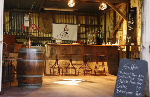 Suffoir Winery, Brewery And Cidery - Car Shop 1