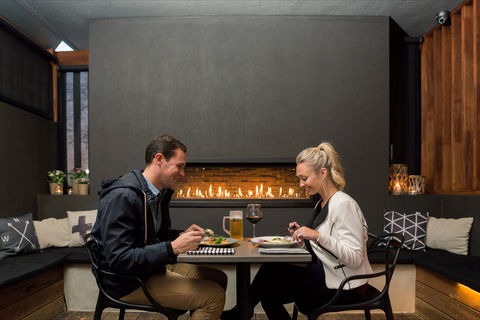 The Oakroom Kitchen And Bar - Bet 4u 0