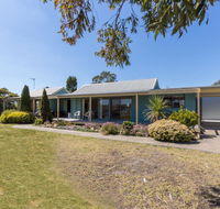 Lakeview - Waterviews on Newlands Arm - Car Shop