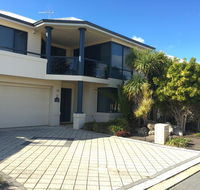 Seahaven by Rockingham Apartments - Car Shop