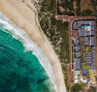 Smiths Beach Resort - Car Shop