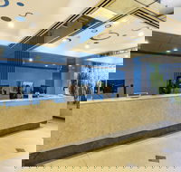 Quality Hotel Ambassador Perth - Car Shop