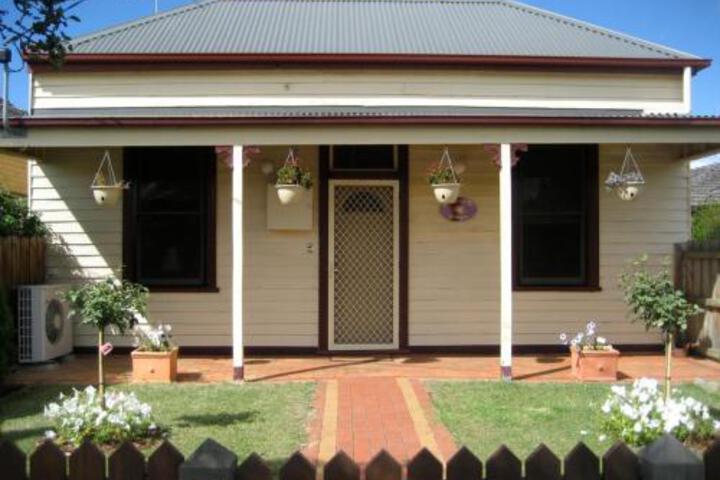East Bairnsdale VIC Car Shop
