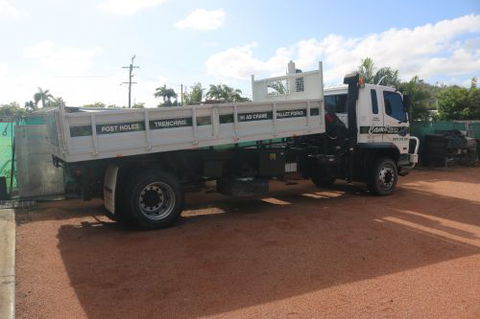 Camo BOBCAT & TRUCK HIRE - Click Find 0