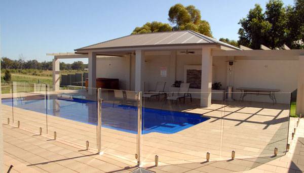 Fencing Clubs Dubbo NSW Car Shop