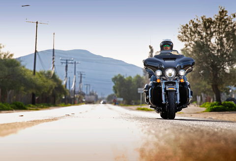 EagleRider Brisbane - Motorcycle Rentals And Tours - Car Rental 1