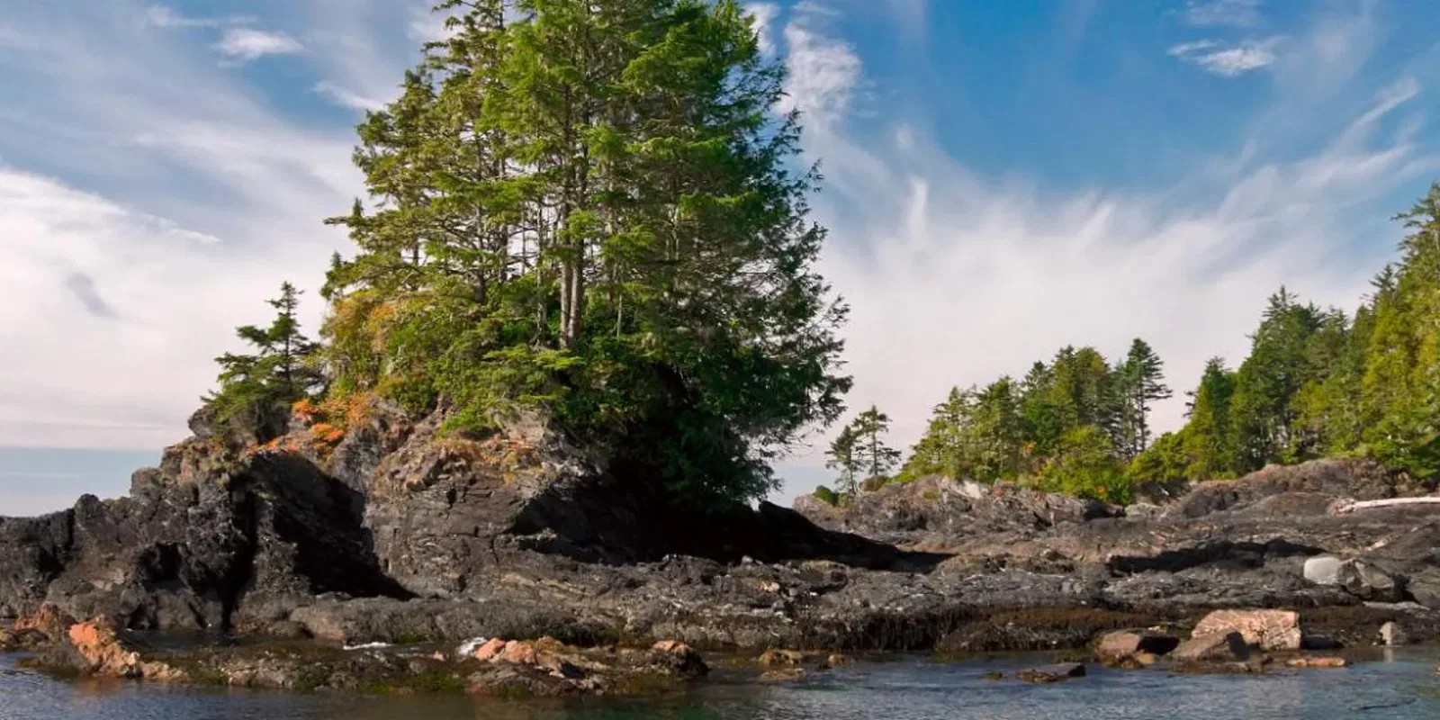 Accommodation Canada — Port Renfrew Accommodation