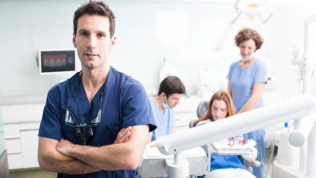  Cairns Dentist