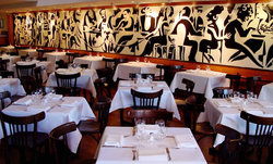 Bistro Moncur - Wagga Wagga Accommodation 0