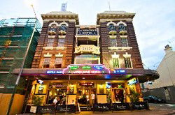 The Lansdowne Hotel - YWait Travel 0
