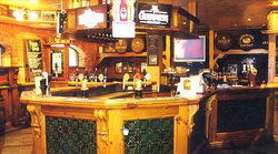Pugg Mahones Irish Pub - Whitsundays Tourism 2
