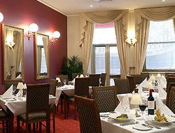Grand Hotel Melbourne - Whitsundays Tourism 1