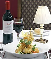 Grand Hotel Melbourne - Whitsundays Tourism 2