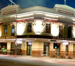 Strawberry Hills Hotel
