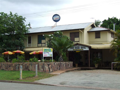 Pine Creek Hotel/Motel - Byron Bay Accommodation 0