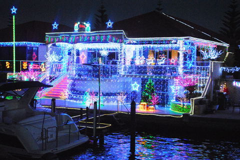 Christmas Lights Cruise - Brisbane Tourism 2