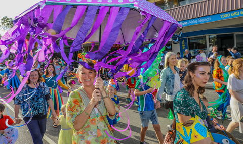 Great Barrier Reef Festival - Wagga Wagga Accommodation 1