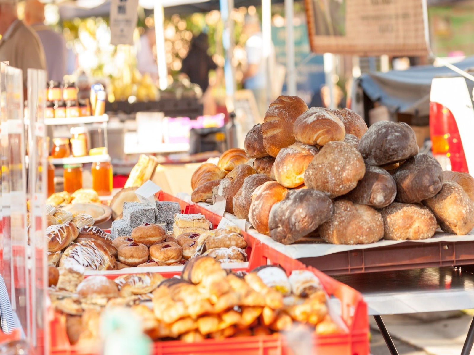 Nundah Farmers Market Logo and Images