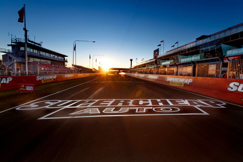 Supercars Supercheap Auto Bathurst 1000 - Kingaroy Accommodation 1