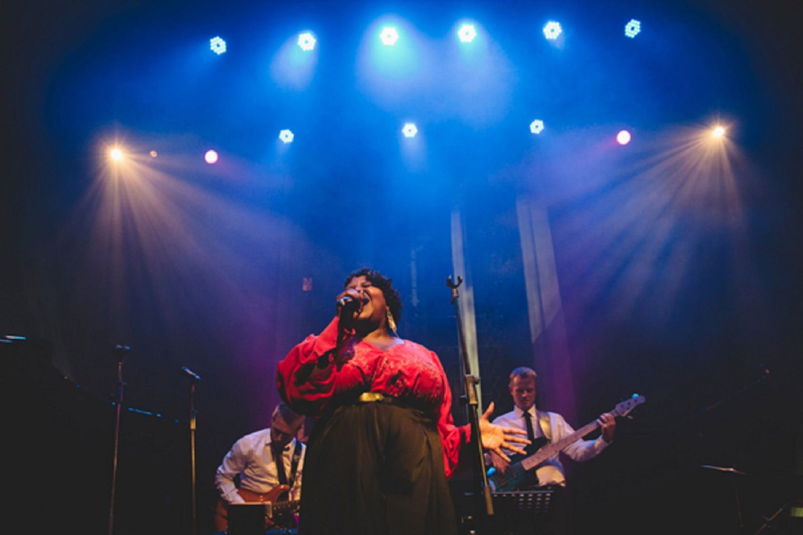 Thando (Early Show) Live at The Jazzlab Logo and Images