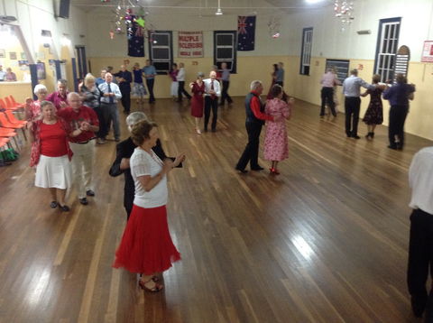 Old Time Dance - Mount Gambier Accommodation 0