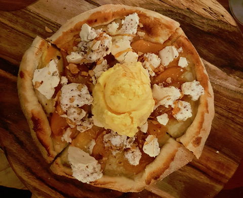 Friday Night Wood-Fired Pizzas - Victoria Tourism 1