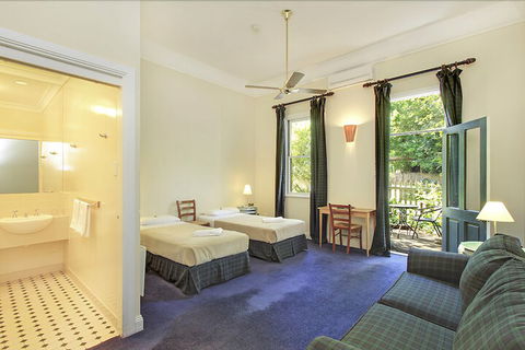 Walhalla's Star Hotel - Holiday Melbourne 5