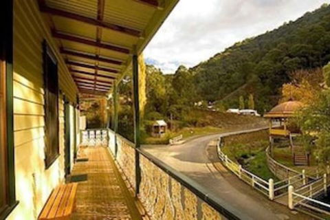 Walhalla's Star Hotel - Holiday Melbourne 1
