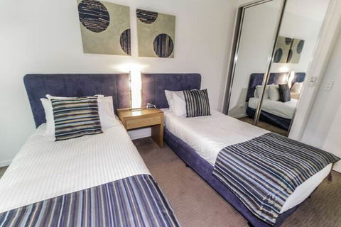 Island Views - Tweed Heads Accommodation 7