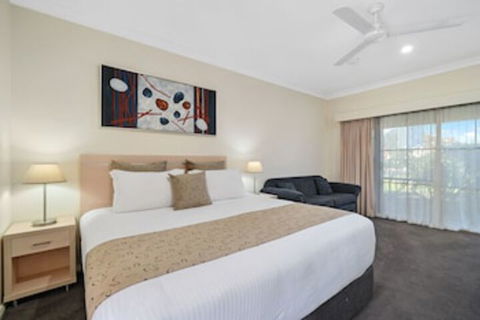Heritage Motor Inn Corowa - Holiday Sydney 0