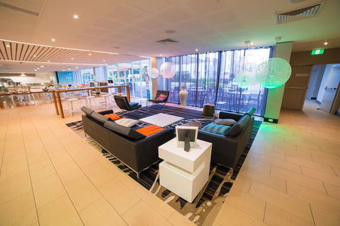 Quality Suites Pioneer Sands - Whitsundays Tourism 6